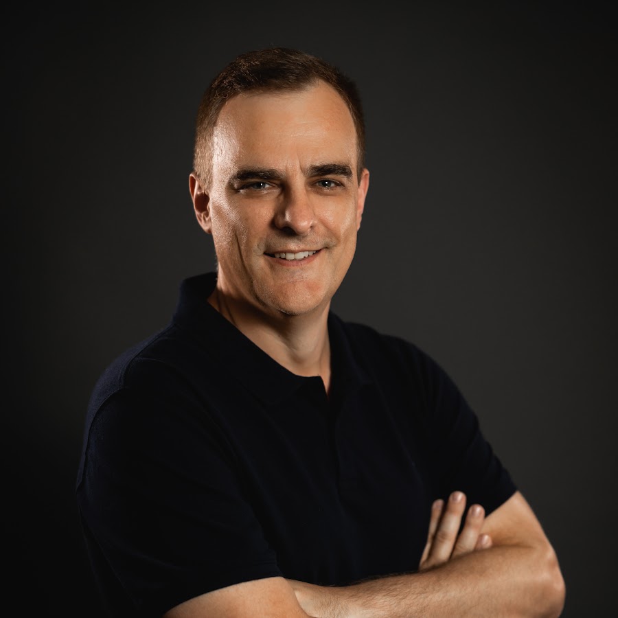 David Bombal channel photo