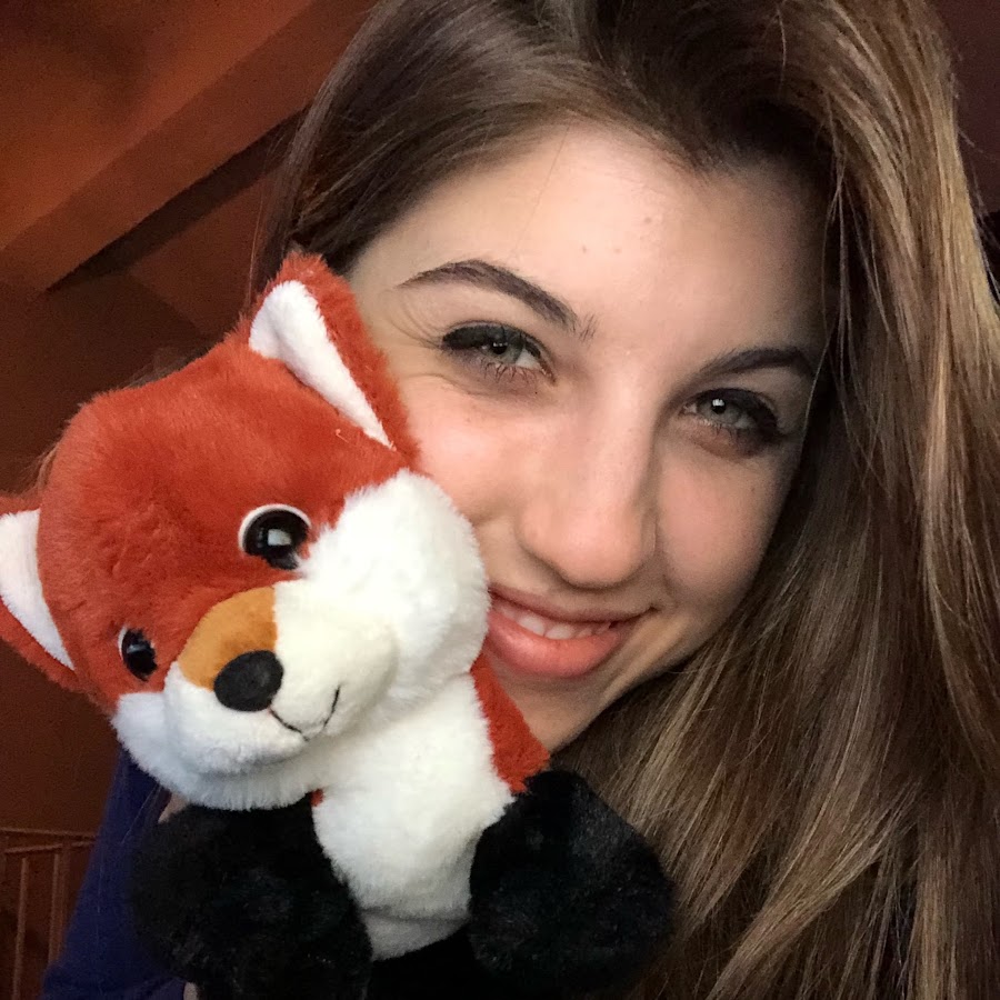 FrivolousFox ASMR channel photo